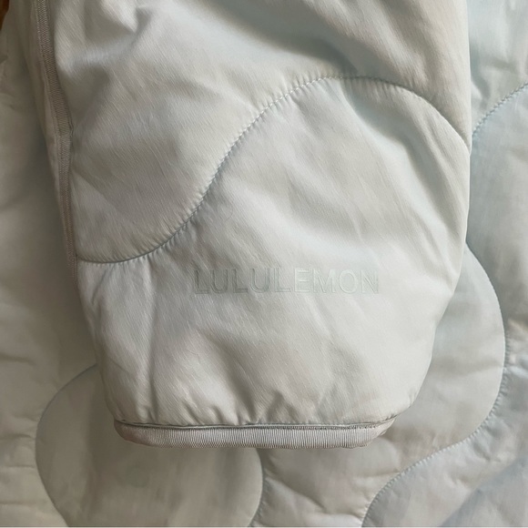 Lululemon Quilted Light Insulation Jacket in Powder Blue - Picture 11 of 11